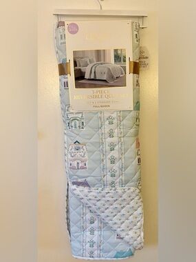 Lenox Spice Village Light Blue Reversible Quilted 3-Piece Quilt Set